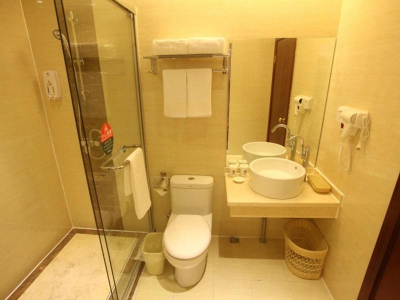 Greentree Inn Shanghai Hongqiao Metro Station Express Hotel Dış mekan fotoğraf