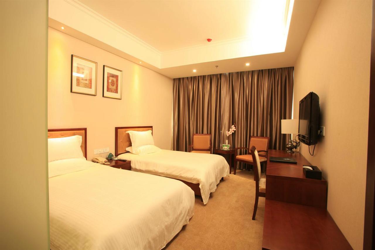 Greentree Inn Shanghai Hongqiao Metro Station Express Hotel Dış mekan fotoğraf