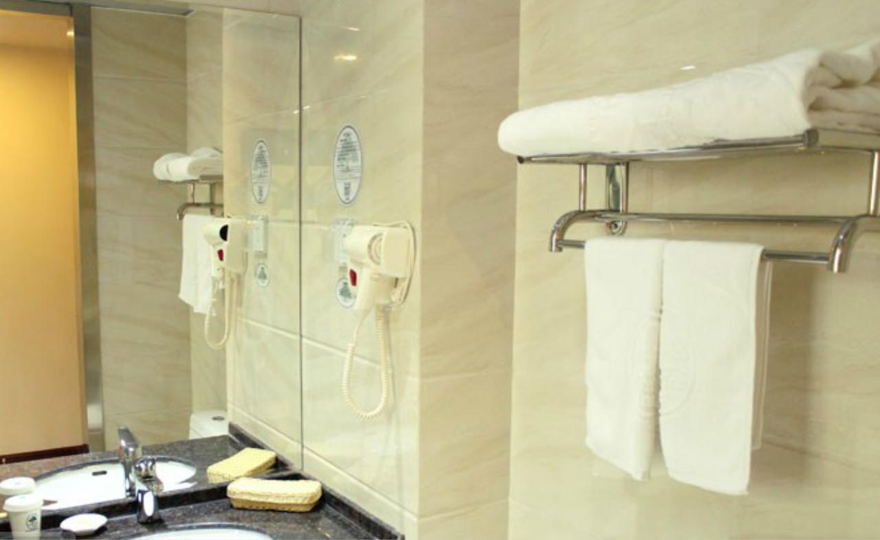 Greentree Inn Shanghai Hongqiao Metro Station Express Hotel Dış mekan fotoğraf